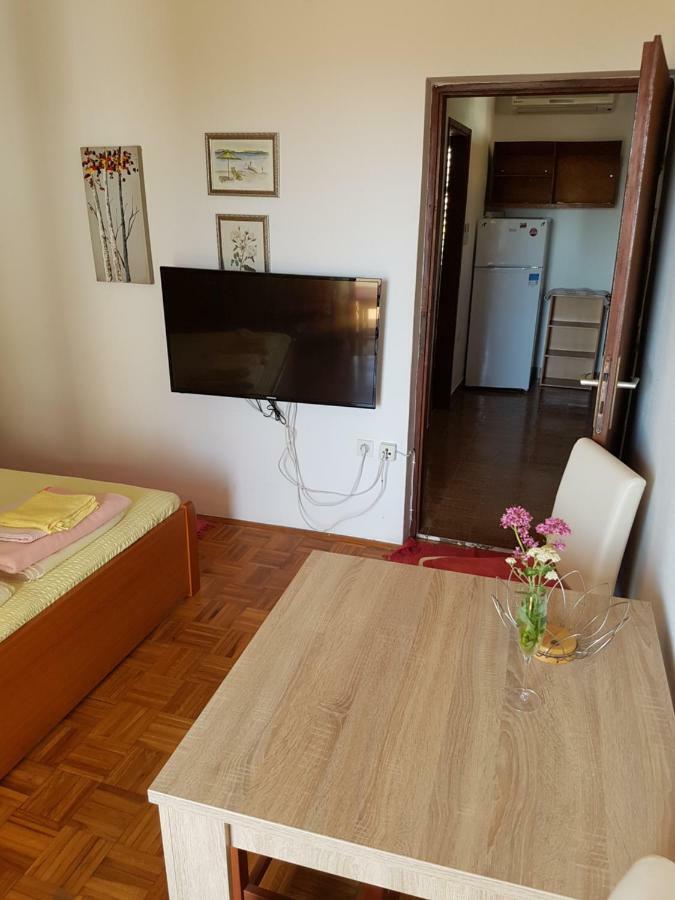 Apartmani Rosanda Петркане Екстериор снимка